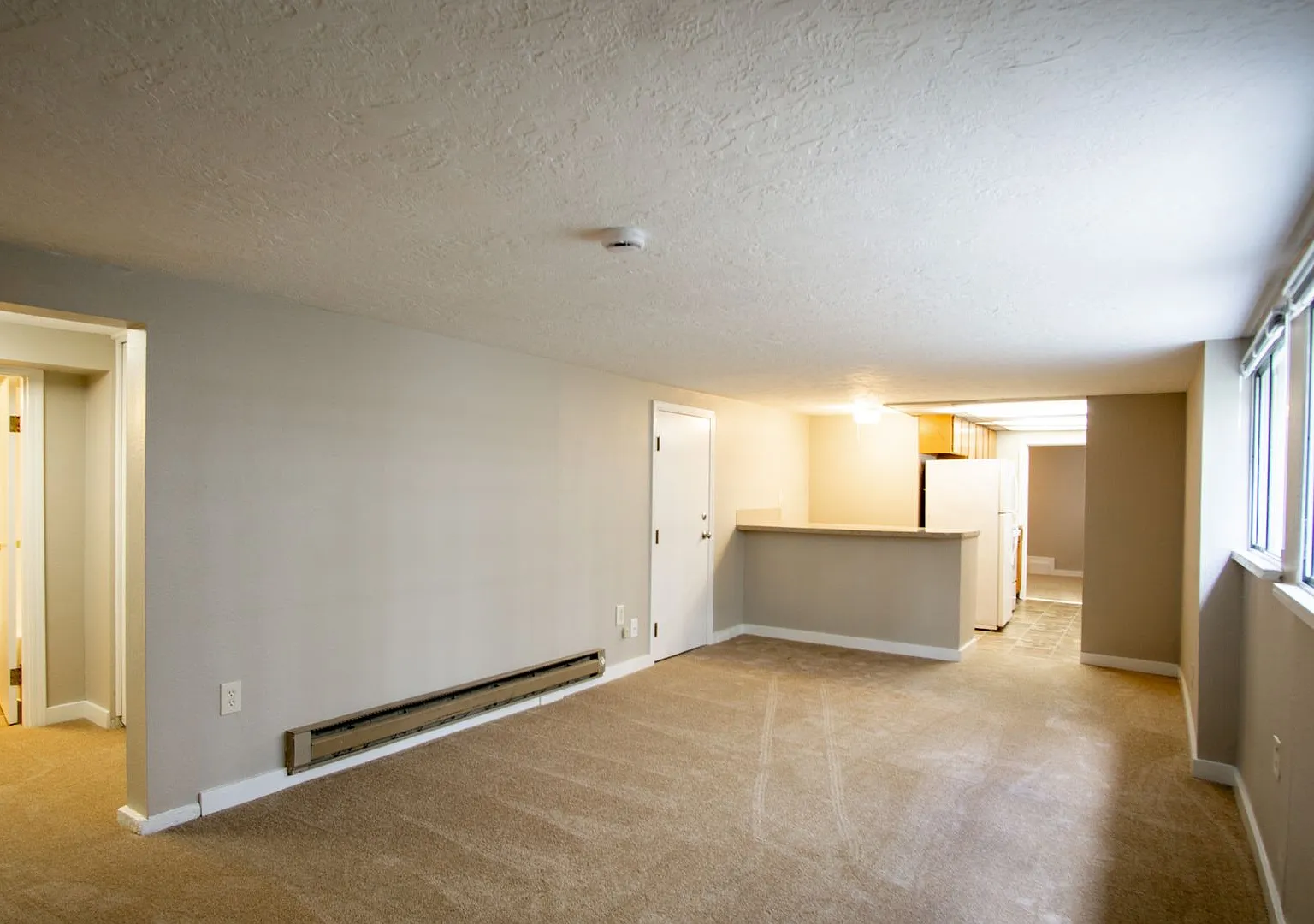 Great NW Location: Spacious 1 Bedroom Ready Now! — Photo 2