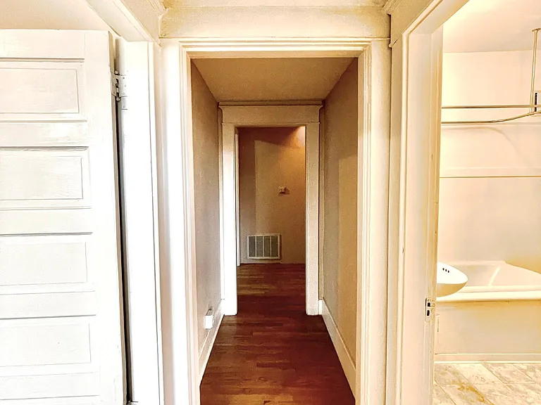 816 S 8th St #104 — Photo 11