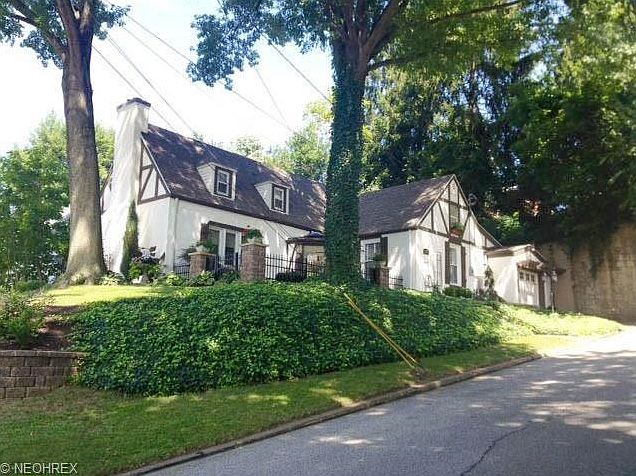 Stucco English Tudor cottage