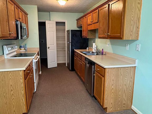 4th image of 5100 April Lake Ct