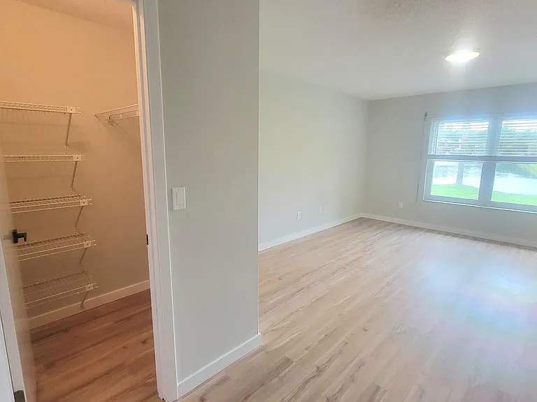 107 Deer Lake Cir — Photo 13