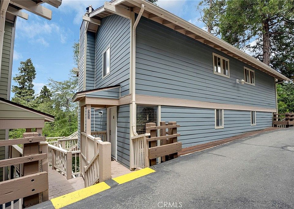 1st image of 322 Canyon Crest Ln
