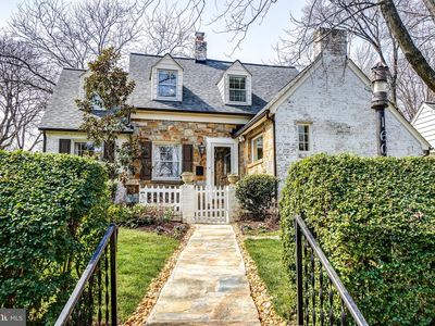 1602 N Greenbrier St, Arlington, VA, 22205