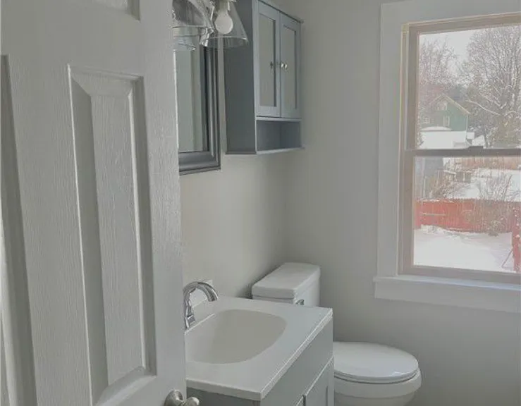 102-104 W Linden St #102 — Photo 14
