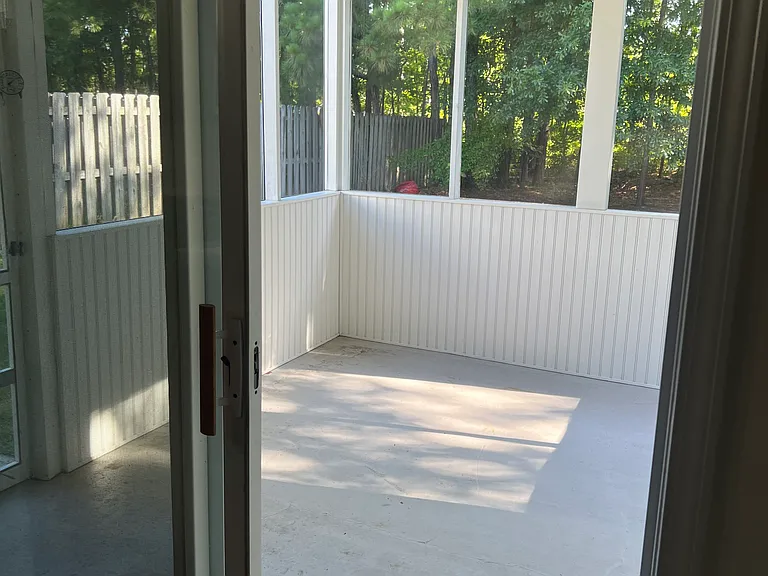 screened in porch