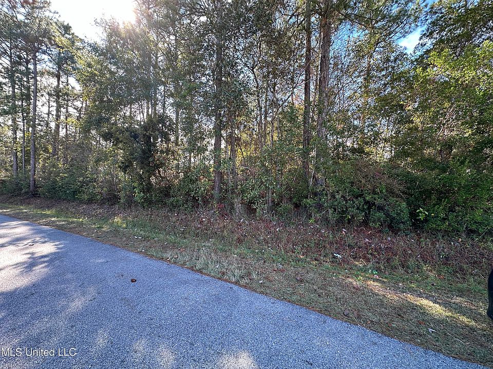 1st image of 1421 Whitewood Dr