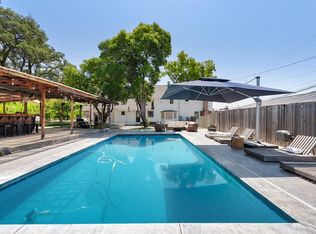 995 Dry Creek Road, Healdsburg, CA 95448