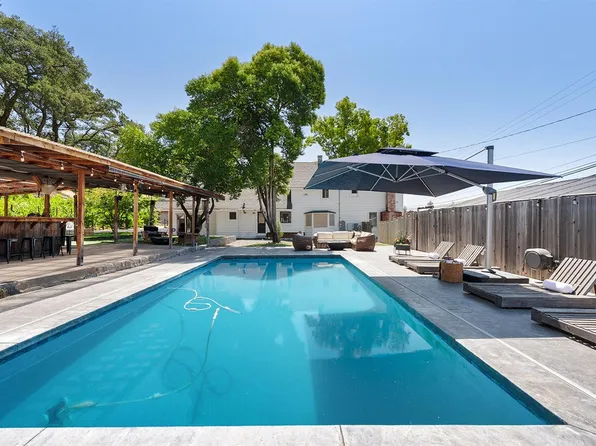 995 Dry Creek Road, Healdsburg, CA 95448