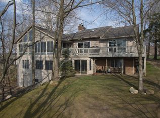 354 Highland Ct, Plainwell, MI 49080