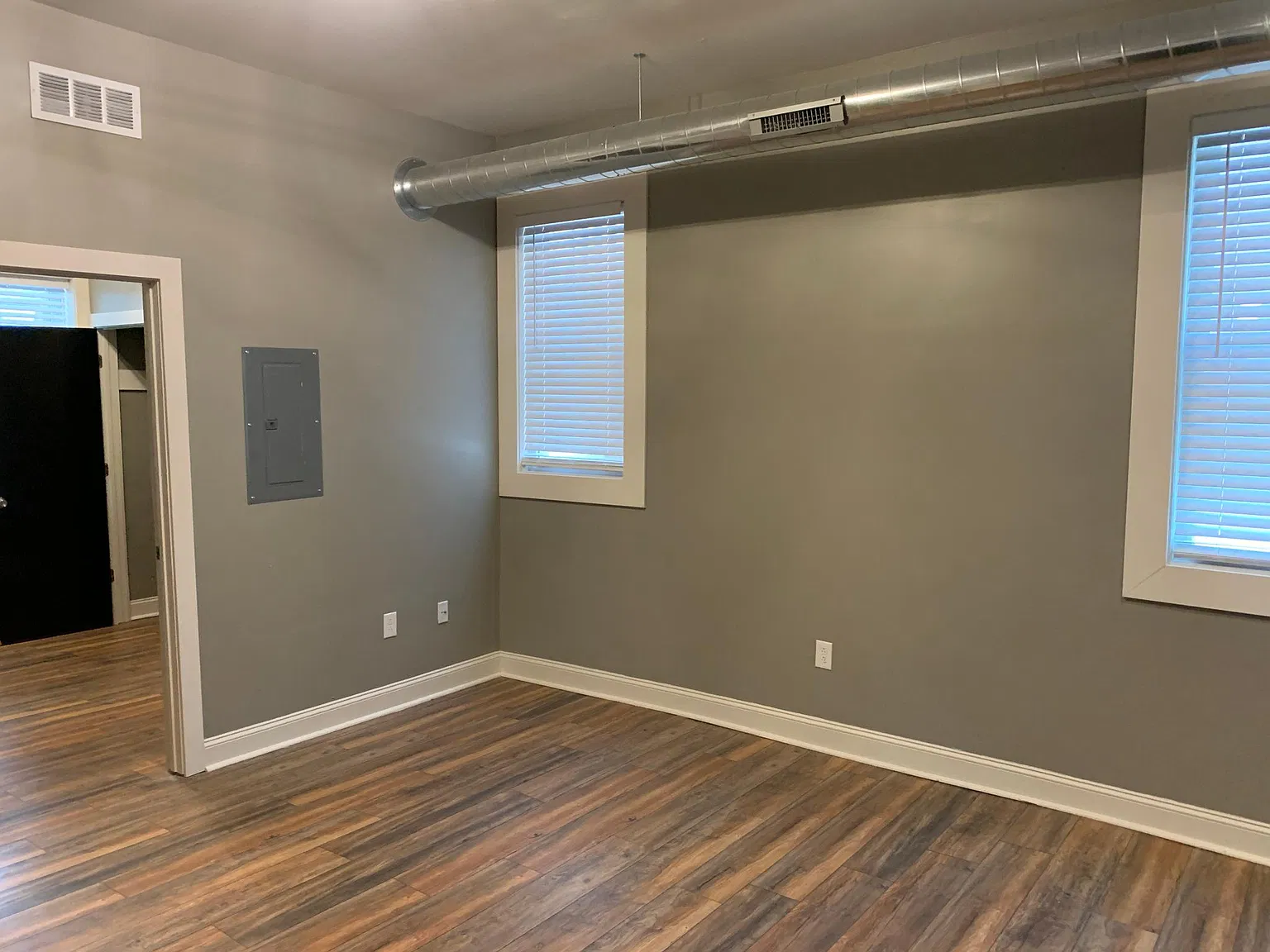 3 bed, $2,495 — Photo 3