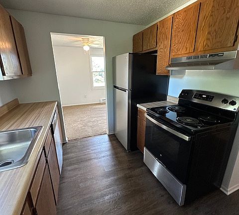 5th image of 5300 Sweet Home Rd APT 3