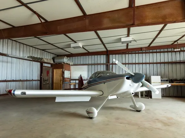 120 Vagabond, Marion, TX 78124