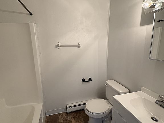 5th image of 35 Stoney Run Rd APT 12