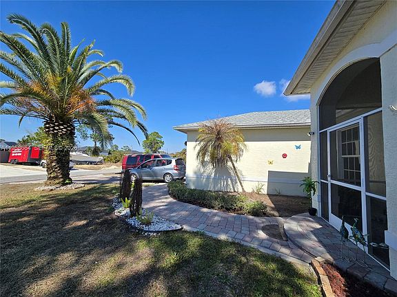 4th image of 1220 McKinley Ave