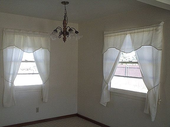 3rd image of 71602 Juanita Dr