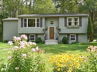 51 Red Oak Dr, Coventry, RI 02816