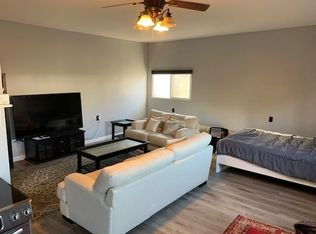 511 E 9th St, Upland, CA 91786