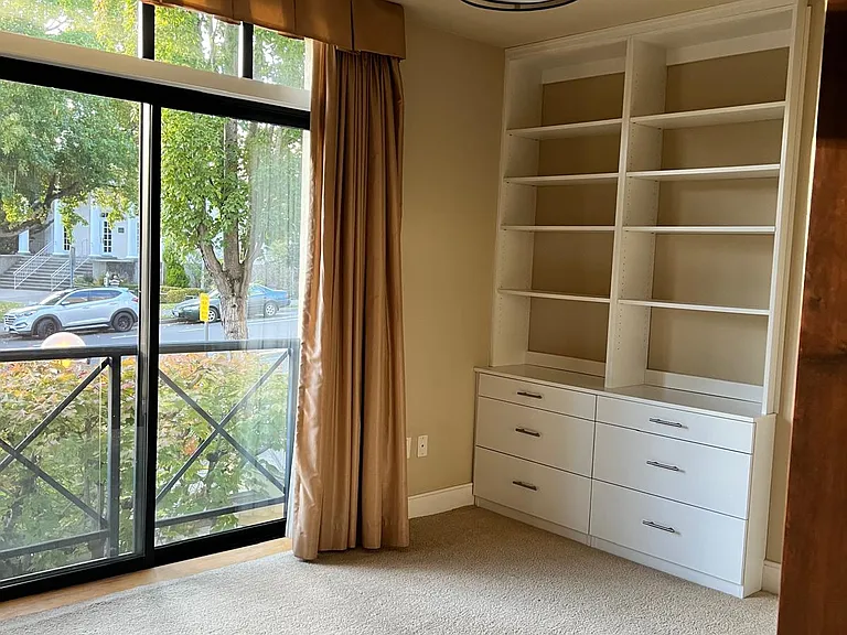 210 Market St #202 — Photo 12