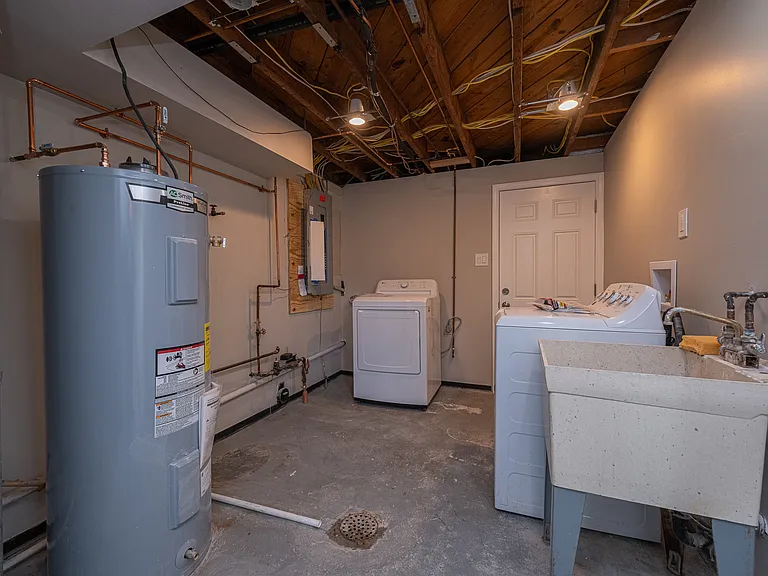734 Millers Run Rd — Photo 19