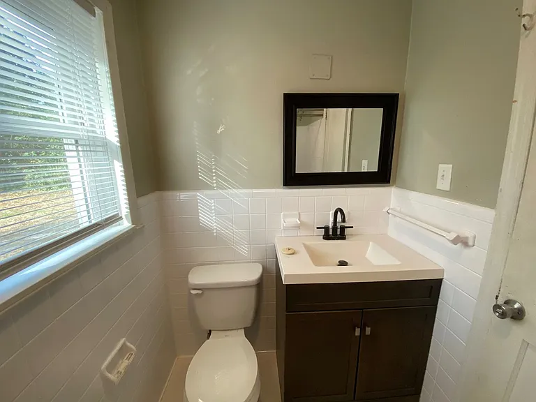 1425 Remount Rd — Photo 15