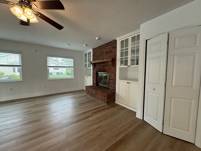 601 Shetland Cir — Photo 9