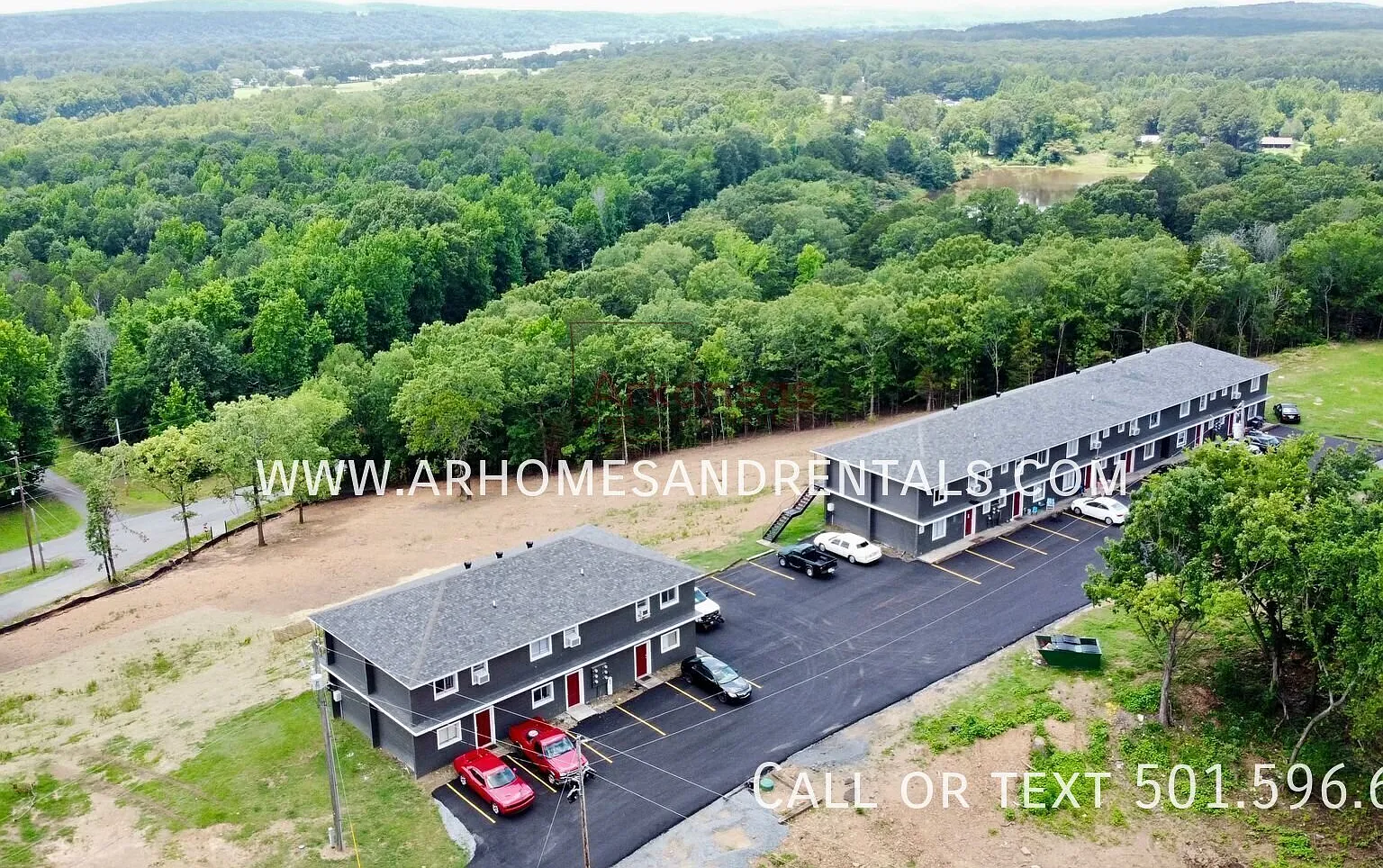 Pinnacle View Apts. | 2 Bedrooms | 1 Bathroom | 1/2 Off First Month's Rent — Photo 1