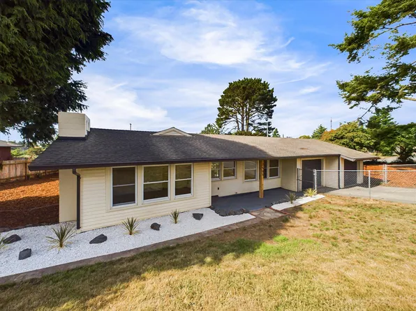 2505 Donna Dr, Eureka, CA 95503