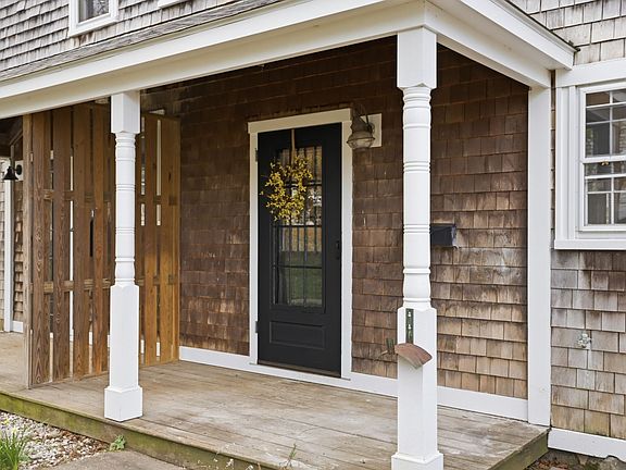 4th image of 190 South St #A