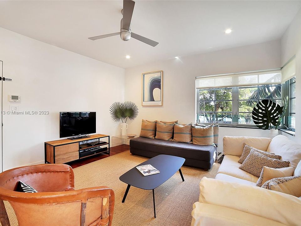 1st image of 1057 15th St APT 24