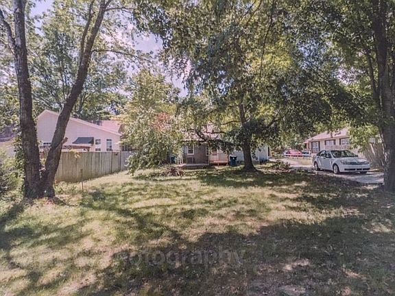 3rd image of 502 NW A St