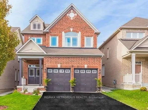 10 Harvest Hills Blvd, East Gwillimbury, ON L9N 0A5