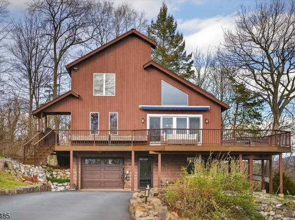 32 Evergreen Trl, Vernon Twp., NJ 07462