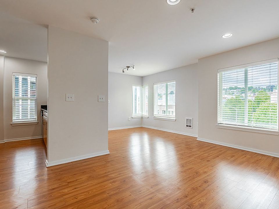 1st image of 422 1st Ave W APT 303