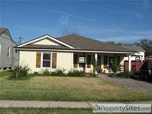 1st image of 5745 Vermillion Blvd