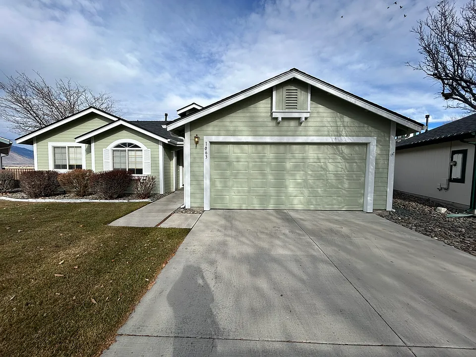 1063 Cedar Crest Dr