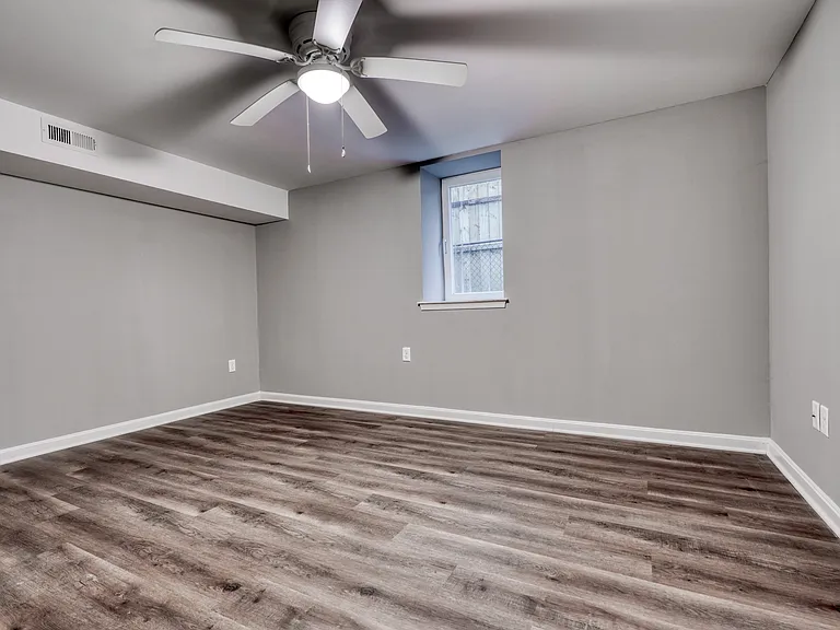 6722 Brentwood Ave #1B — Photo 14
