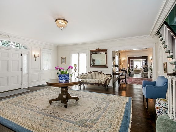 2 Elm Hill Drive