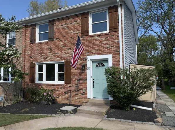 20 Sydnor St, Hamilton, VA 20158