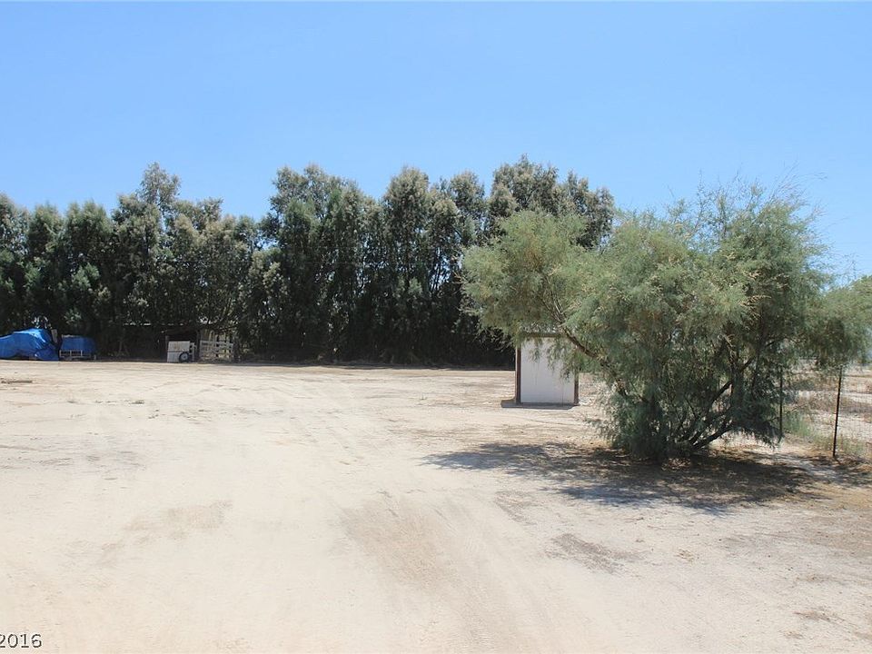 2nd image of 581 W Alaska Way