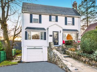 18 Alden Rd, Larchmont, NY 10538