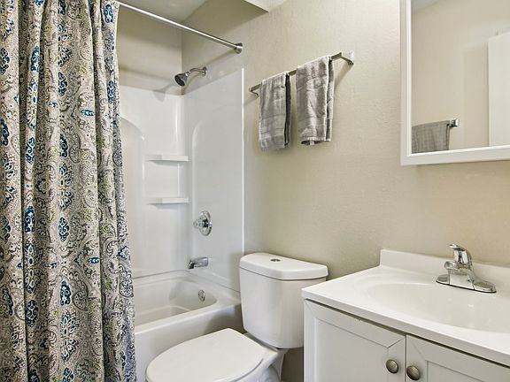 3rd image of 5300 Augusta Rd #9b4683625