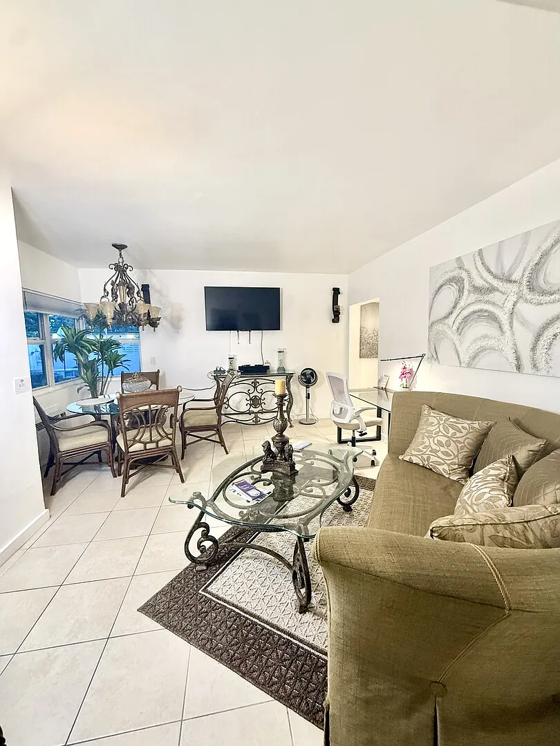Cozy gateway place — Photo 1