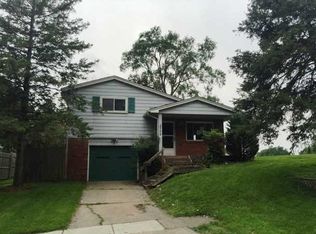 322 Grasser St, Oregon, OH 43616