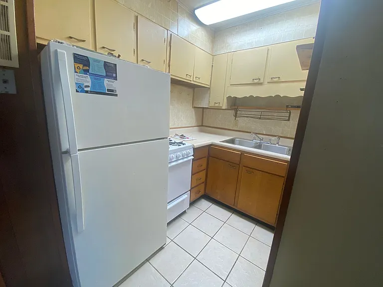 603 W Ralston Dr — Photo 3