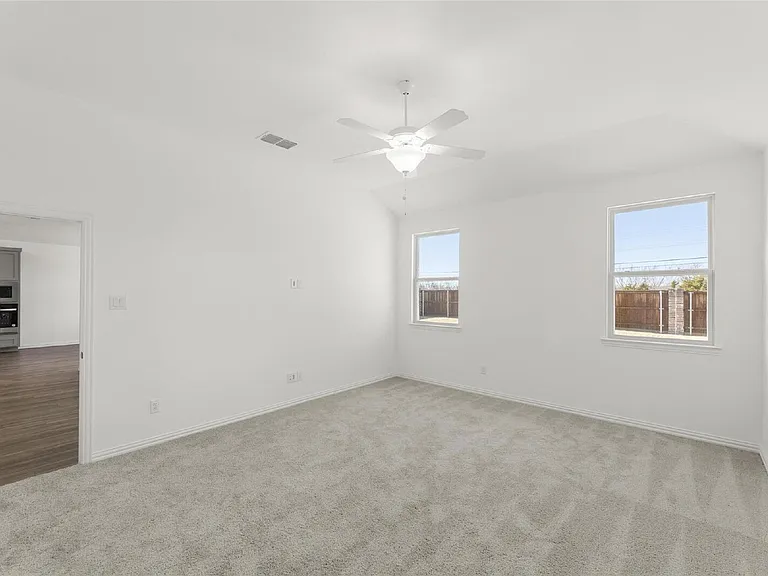 2109 Hibiscus Ln — Photo 12