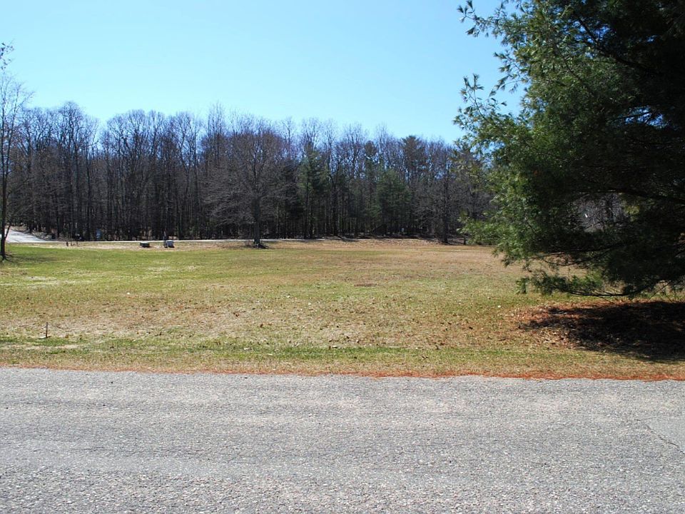 2nd image of 37 Sioux Rd