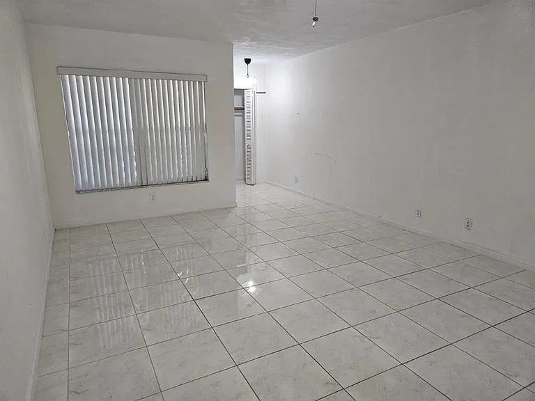 7904 NW 70th Ct #1-2 — Photo 13