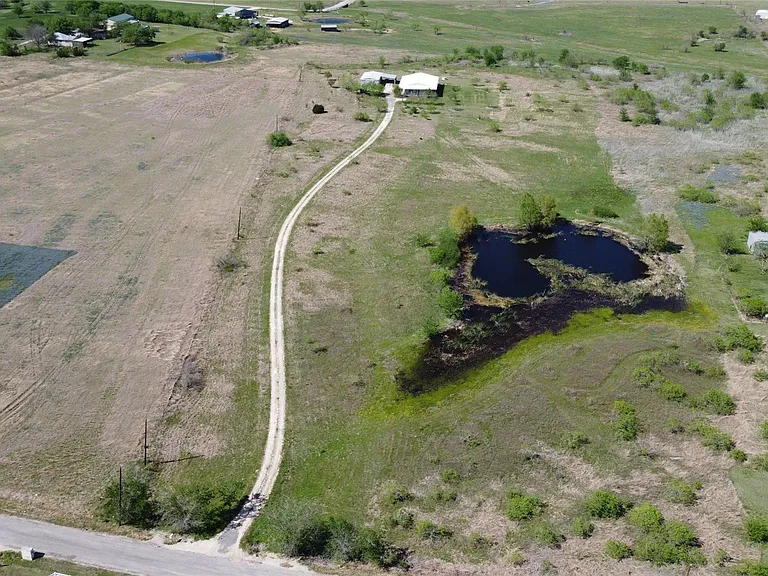 333 County Road 497 — Photo 23