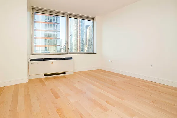 Rented by Keller Williams NYC | media 18