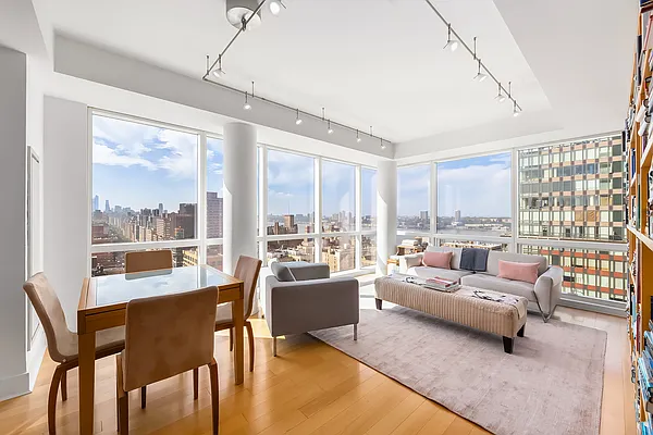 Sold by Compass | media 4